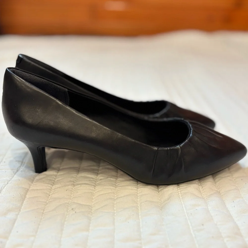 Rockport Women's Total Motion Kalila Gather Pump Size 10 - Picture 2 of 7